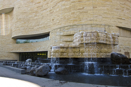FountainNAMuseumw
