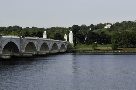 MemorialBridgew