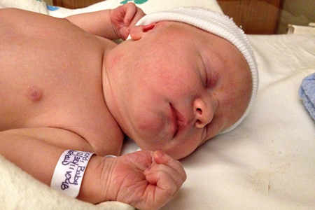 CalebNewBorn1w