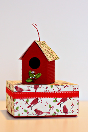 BirdhouseOrnamentw