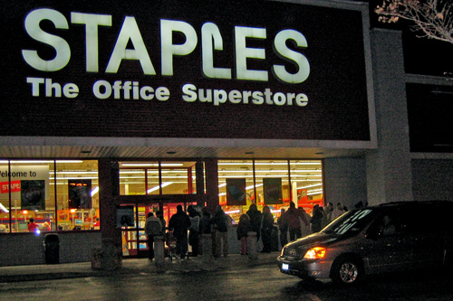 Staples01w